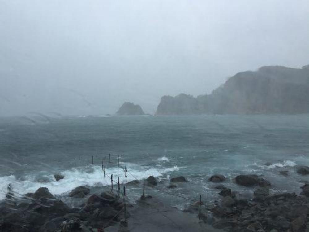 【伊豆半島/黄金崎・安良里】 強い雨と南西風～・・・今日はクローズで正解でした。